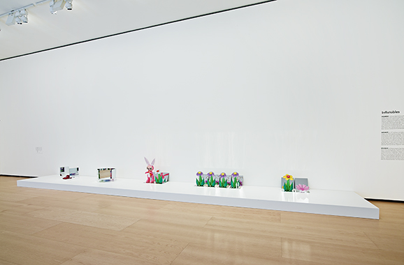  Jeff Koons: A Retrospective. Guggenheim Museum Bilbao, Bilbao, Spain, 2015.