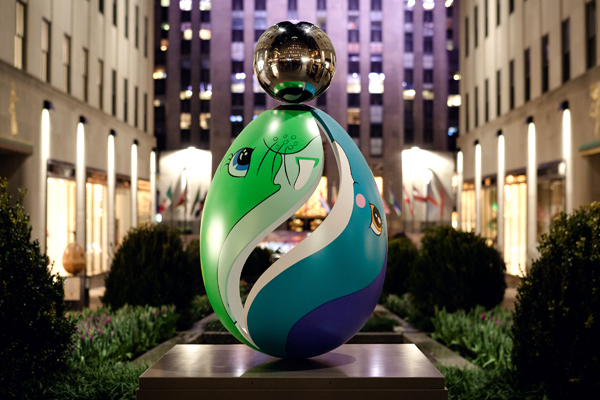 Untitled (Egg) – Faberge Big Egg Hunt donation by Jeff Koons (2014)