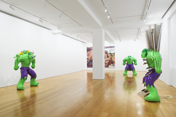Jeff Koons: Hulk Elvis. Gagosian Gallery, Hong Kong, 2014.