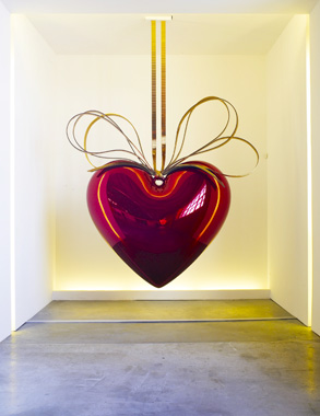 Hanging Heart (Red/Gold) by Jeff Koons. Un Certain Etat de Monde?, Garage Center for Contemporary Culture, 2009.